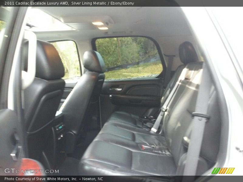Silver Lining Metallic / Ebony/Ebony 2011 Cadillac Escalade Luxury AWD