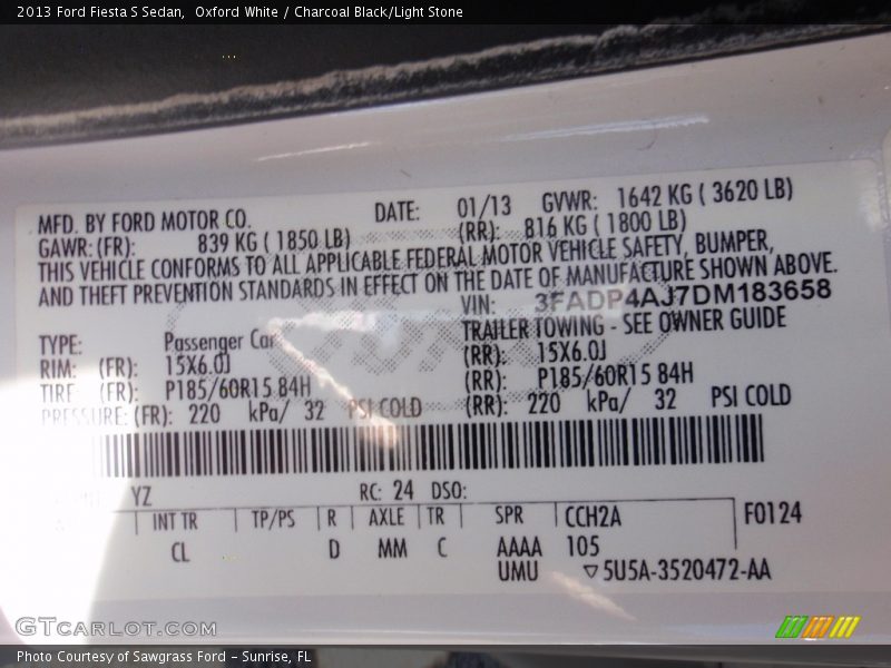 Oxford White / Charcoal Black/Light Stone 2013 Ford Fiesta S Sedan