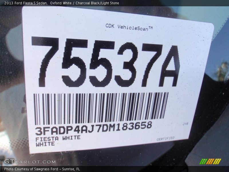 Oxford White / Charcoal Black/Light Stone 2013 Ford Fiesta S Sedan