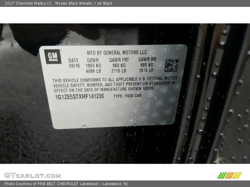 Mosaic Black Metallic / Jet Black 2017 Chevrolet Malibu LT