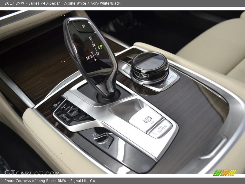 Alpine White / Ivory White/Black 2017 BMW 7 Series 740i Sedan