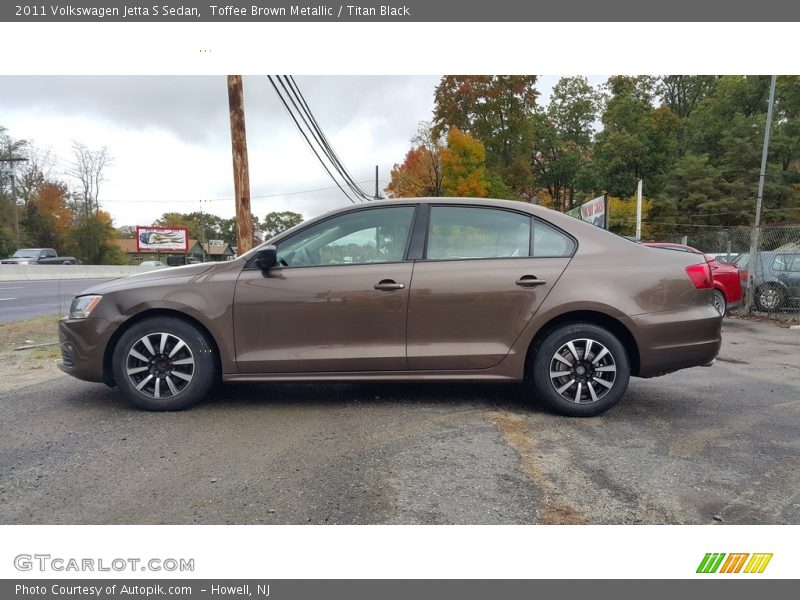 Toffee Brown Metallic / Titan Black 2011 Volkswagen Jetta S Sedan