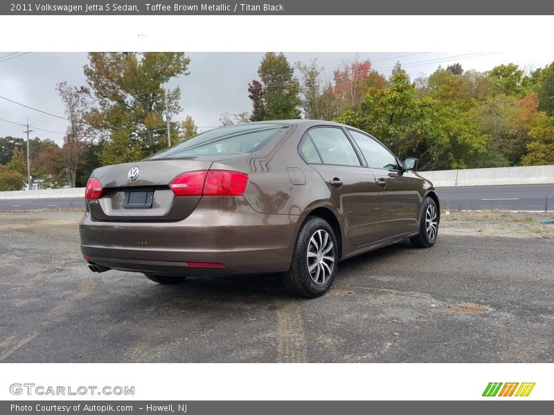 Toffee Brown Metallic / Titan Black 2011 Volkswagen Jetta S Sedan