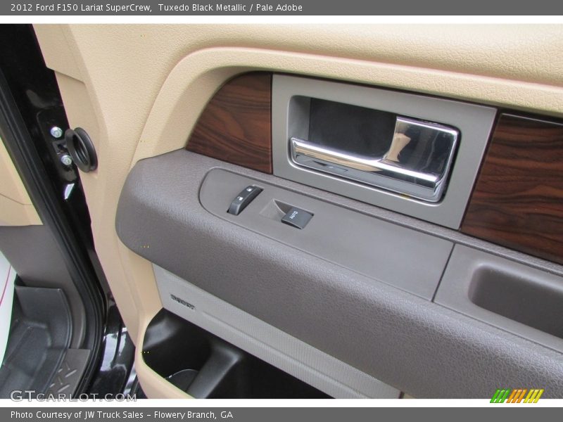 Tuxedo Black Metallic / Pale Adobe 2012 Ford F150 Lariat SuperCrew