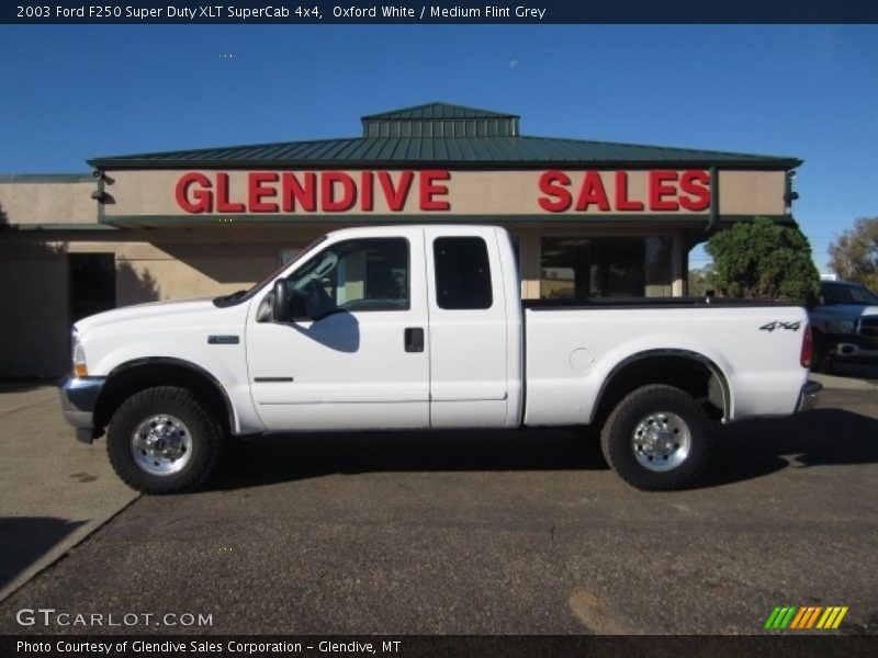 Oxford White / Medium Flint Grey 2003 Ford F250 Super Duty XLT SuperCab 4x4
