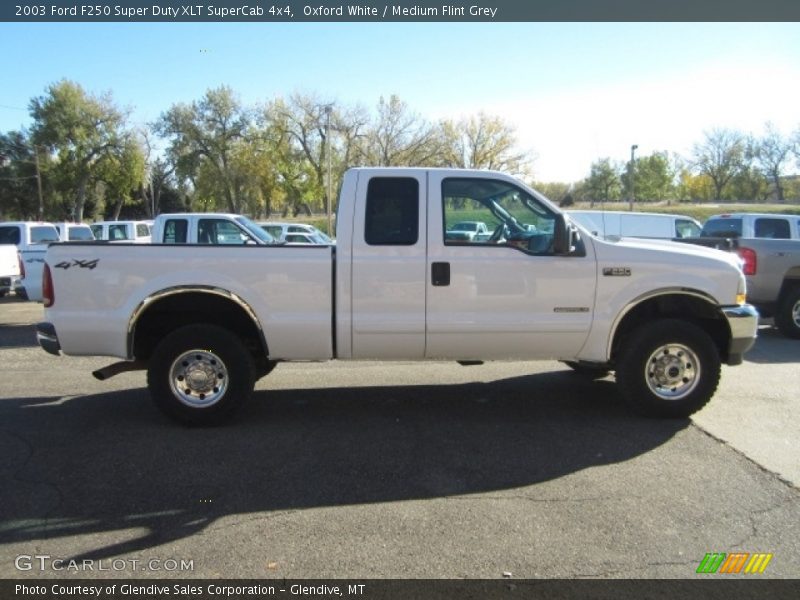 Oxford White / Medium Flint Grey 2003 Ford F250 Super Duty XLT SuperCab 4x4