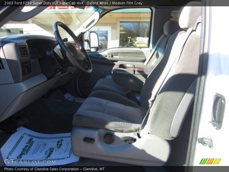 Oxford White / Medium Flint Grey 2003 Ford F250 Super Duty XLT SuperCab 4x4