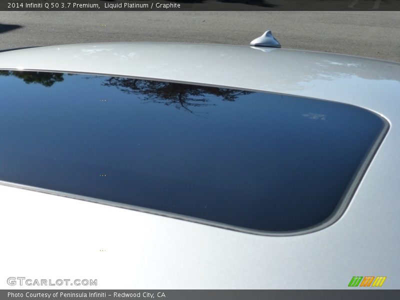 Liquid Platinum / Graphite 2014 Infiniti Q 50 3.7 Premium
