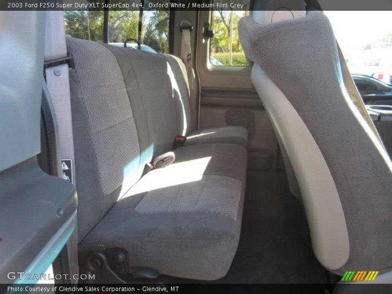 Oxford White / Medium Flint Grey 2003 Ford F250 Super Duty XLT SuperCab 4x4