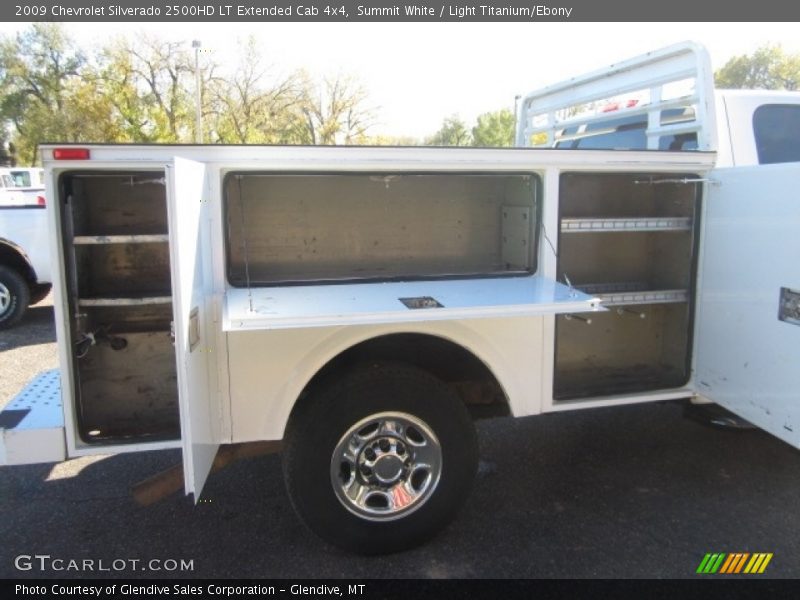 Summit White / Light Titanium/Ebony 2009 Chevrolet Silverado 2500HD LT Extended Cab 4x4