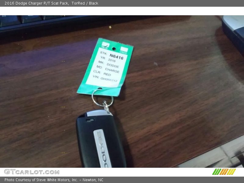 TorRed / Black 2016 Dodge Charger R/T Scat Pack