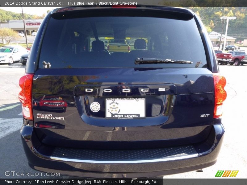 True Blue Pearl / Black/Light Graystone 2014 Dodge Grand Caravan SXT