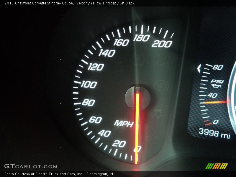 Velocity Yellow Tintcoat / Jet Black 2015 Chevrolet Corvette Stingray Coupe