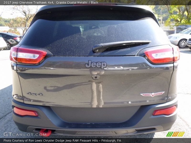 Granite Crystal Metallic / Black 2017 Jeep Cherokee Trailhawk 4x4