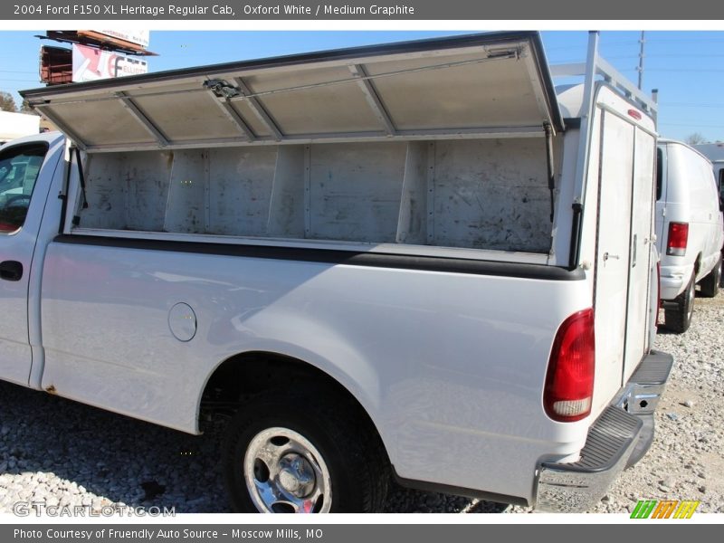 Oxford White / Medium Graphite 2004 Ford F150 XL Heritage Regular Cab
