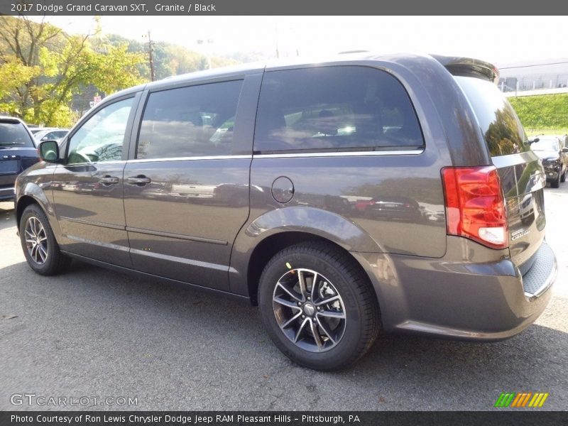 Granite / Black 2017 Dodge Grand Caravan SXT