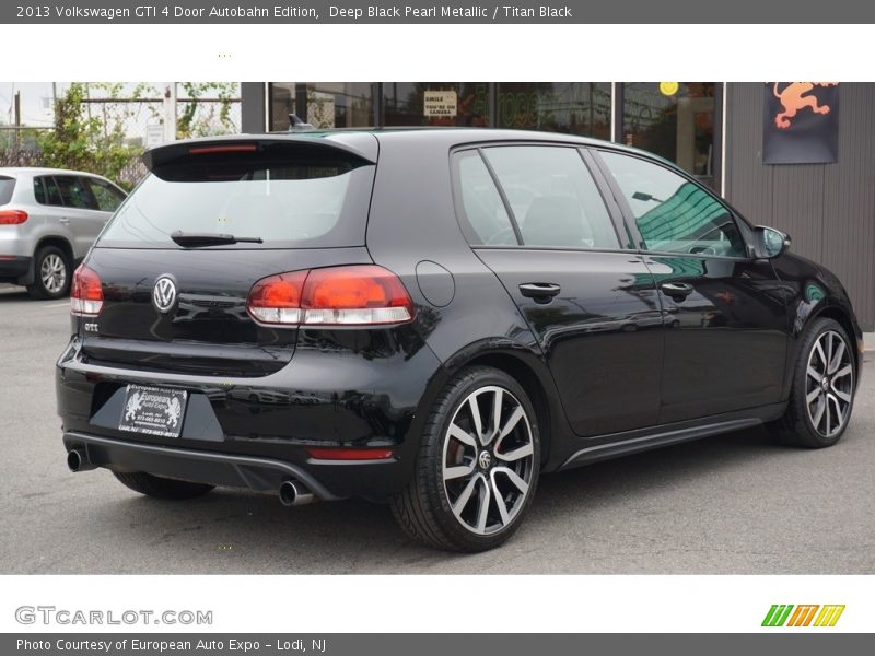 Deep Black Pearl Metallic / Titan Black 2013 Volkswagen GTI 4 Door Autobahn Edition