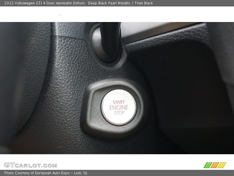 Deep Black Pearl Metallic / Titan Black 2013 Volkswagen GTI 4 Door Autobahn Edition
