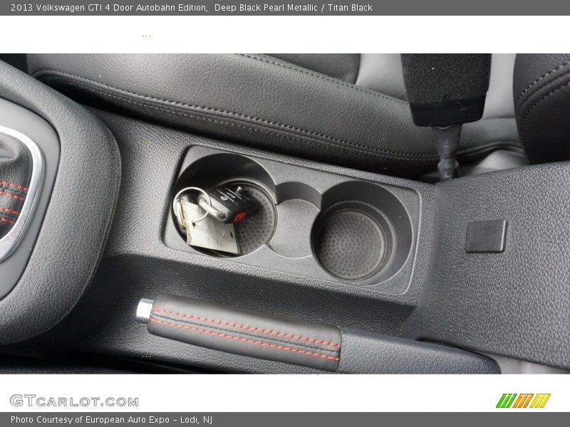 Deep Black Pearl Metallic / Titan Black 2013 Volkswagen GTI 4 Door Autobahn Edition