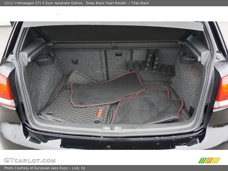 Deep Black Pearl Metallic / Titan Black 2013 Volkswagen GTI 4 Door Autobahn Edition