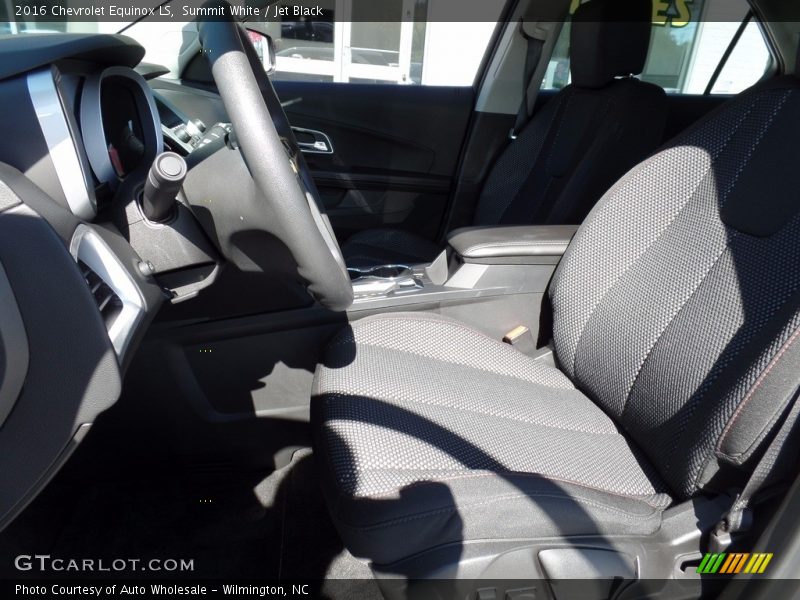 Summit White / Jet Black 2016 Chevrolet Equinox LS