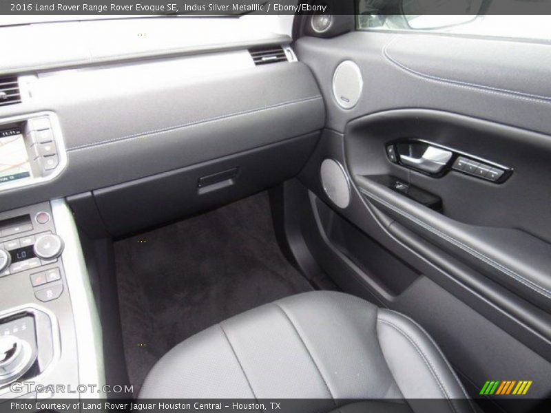 Indus Silver Metalllic / Ebony/Ebony 2016 Land Rover Range Rover Evoque SE