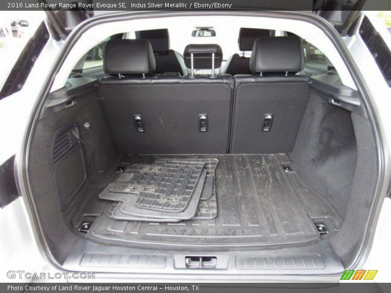 Indus Silver Metalllic / Ebony/Ebony 2016 Land Rover Range Rover Evoque SE
