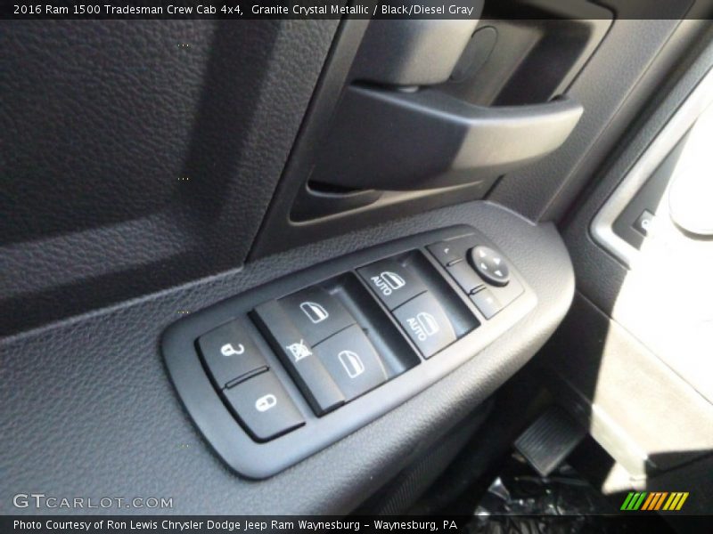 Granite Crystal Metallic / Black/Diesel Gray 2016 Ram 1500 Tradesman Crew Cab 4x4