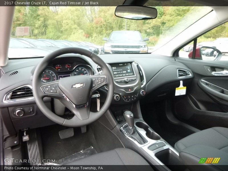 Cajun Red Tintcoat / Jet Black 2017 Chevrolet Cruze LT