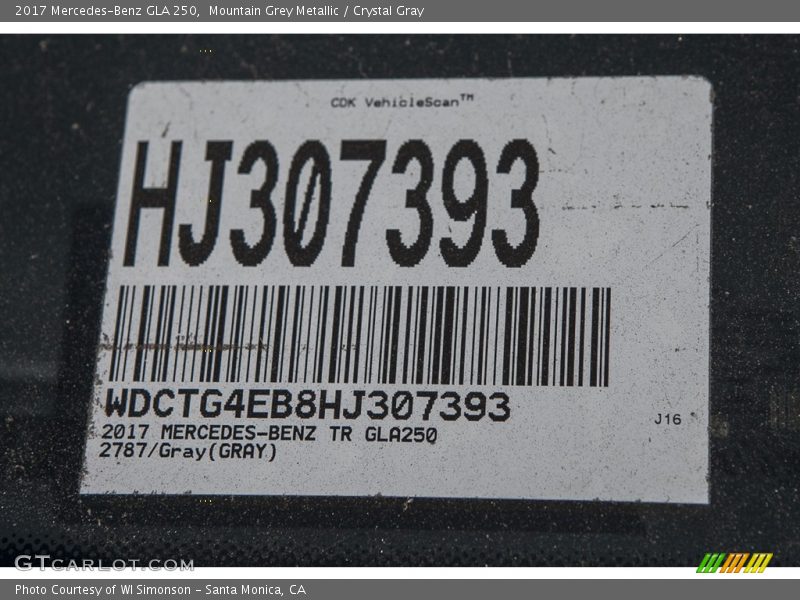 Mountain Grey Metallic / Crystal Gray 2017 Mercedes-Benz GLA 250