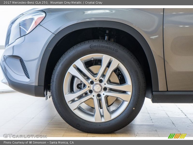 Mountain Grey Metallic / Crystal Gray 2017 Mercedes-Benz GLA 250