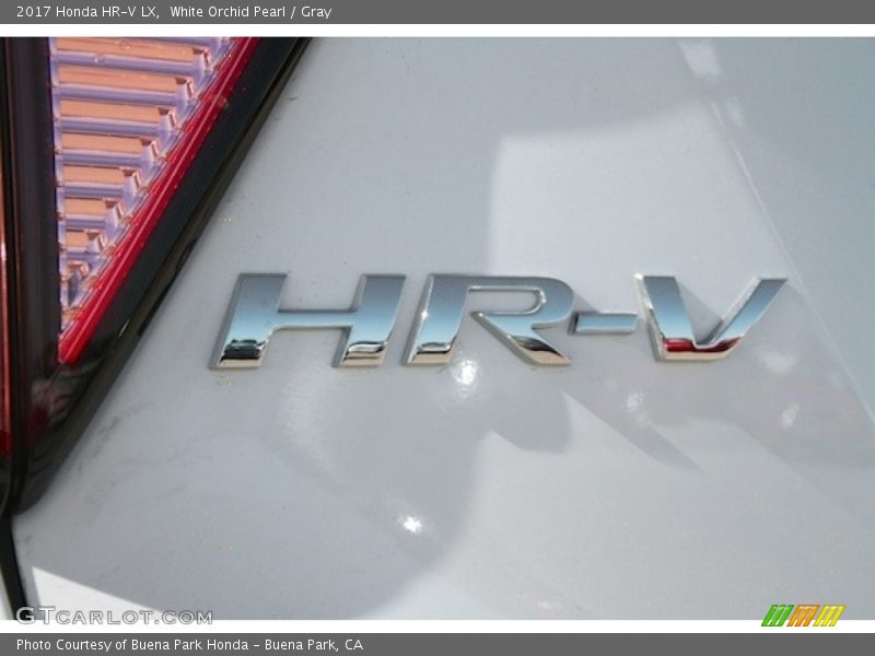 White Orchid Pearl / Gray 2017 Honda HR-V LX