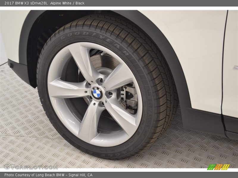 Alpine White / Black 2017 BMW X3 sDrive28i