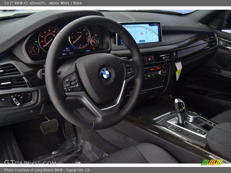 Alpine White / Black 2017 BMW X5 sDrive35i