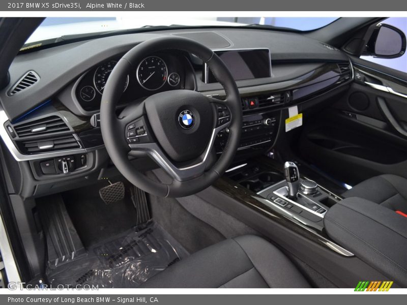 Alpine White / Black 2017 BMW X5 sDrive35i