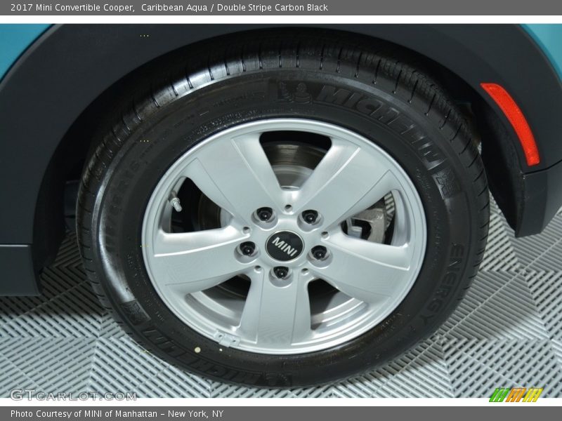 Caribbean Aqua / Double Stripe Carbon Black 2017 Mini Convertible Cooper
