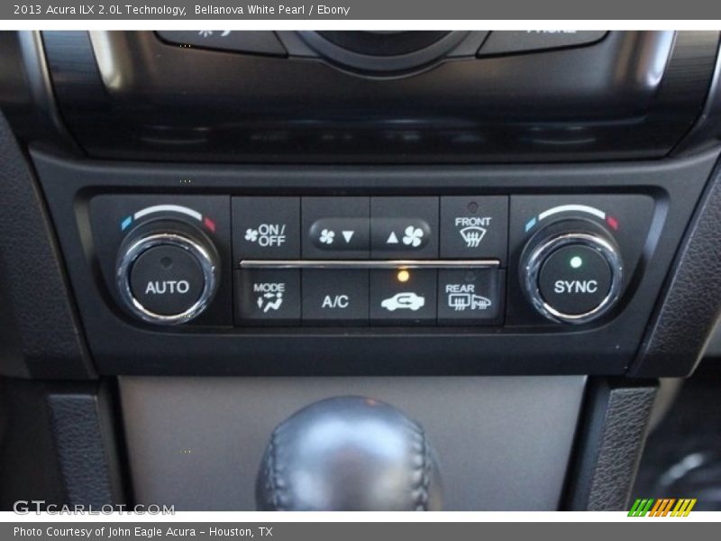 Bellanova White Pearl / Ebony 2013 Acura ILX 2.0L Technology