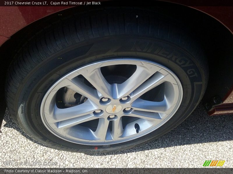 Cajun Red Tintcoat / Jet Black 2017 Chevrolet Cruze LT
