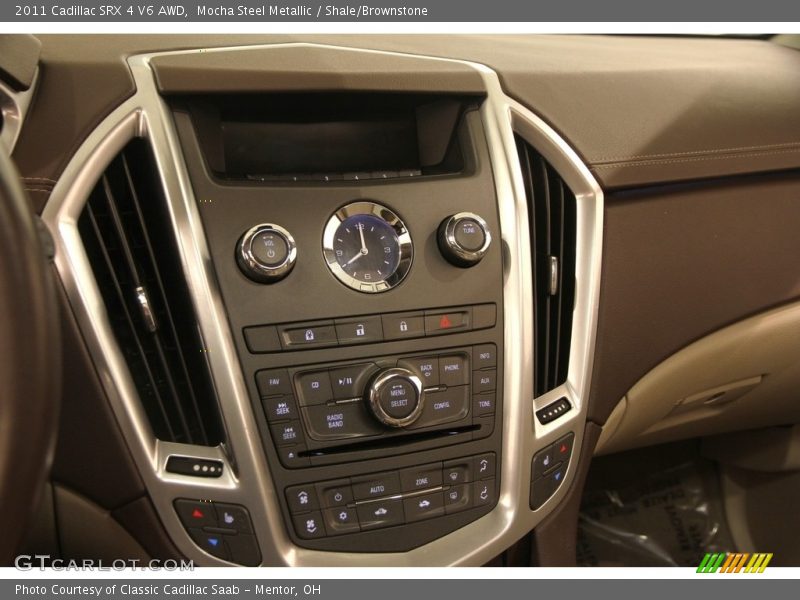 Controls of 2011 SRX 4 V6 AWD
