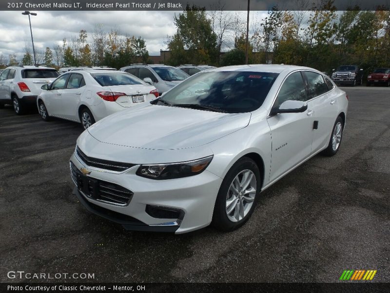 Iridescent Pearl Tricoat / Jet Black 2017 Chevrolet Malibu LT