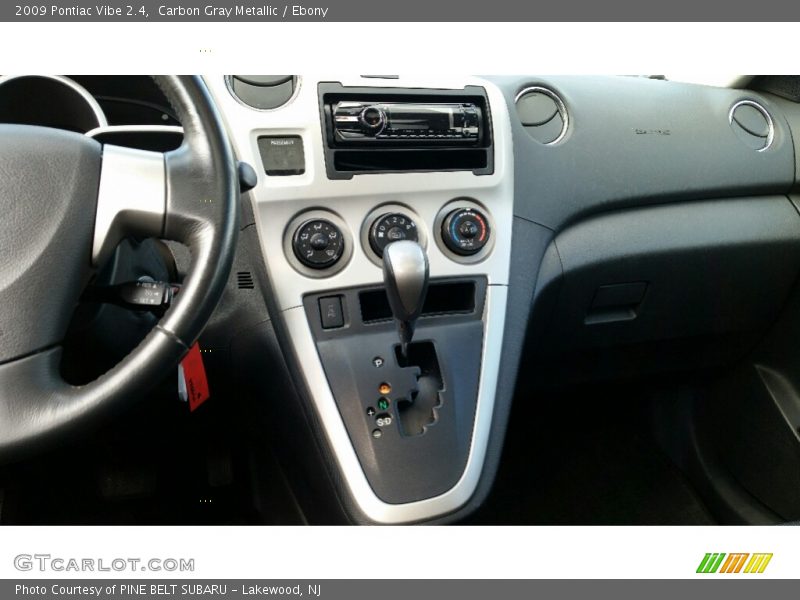 Carbon Gray Metallic / Ebony 2009 Pontiac Vibe 2.4