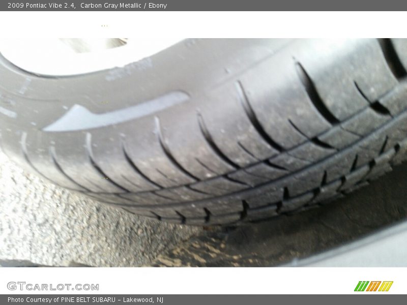 Carbon Gray Metallic / Ebony 2009 Pontiac Vibe 2.4