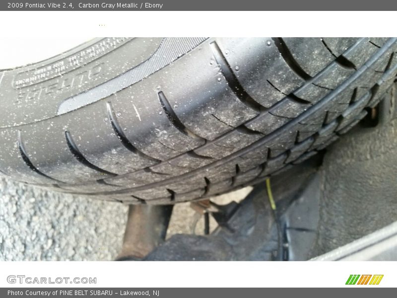 Carbon Gray Metallic / Ebony 2009 Pontiac Vibe 2.4