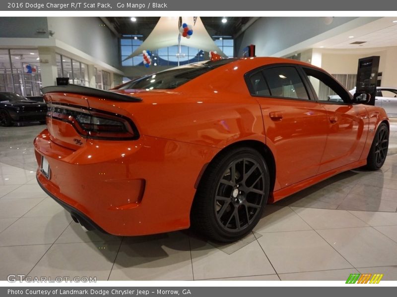 Go Mango / Black 2016 Dodge Charger R/T Scat Pack