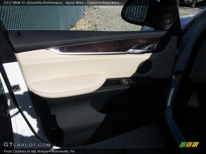 Alpine White / Canberra Beige/Black 2017 BMW X5 xDrive40e iPerformance