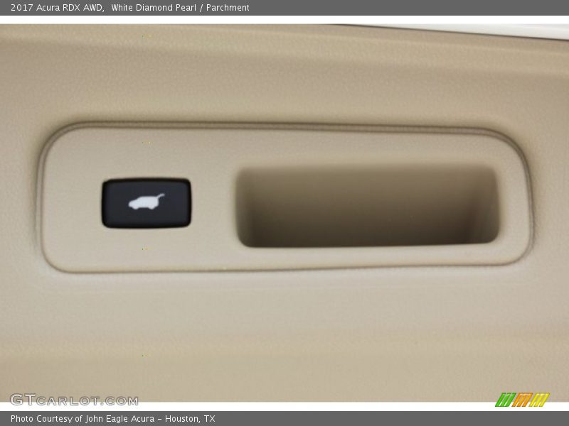 White Diamond Pearl / Parchment 2017 Acura RDX AWD