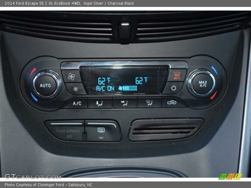 Ingot Silver / Charcoal Black 2014 Ford Escape SE 2.0L EcoBoost 4WD