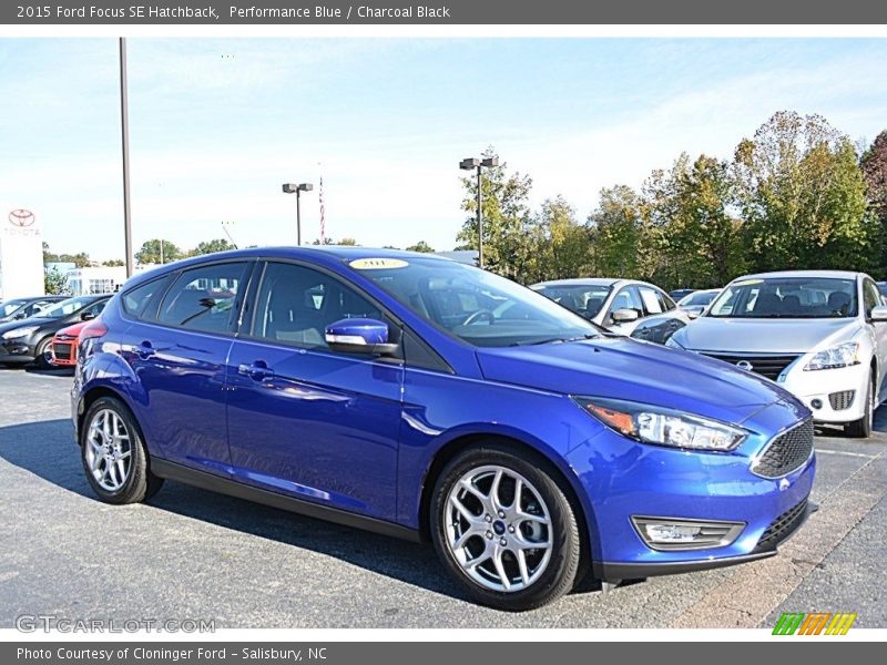 Performance Blue / Charcoal Black 2015 Ford Focus SE Hatchback