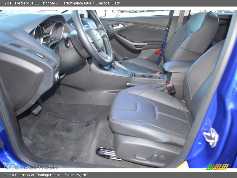 Performance Blue / Charcoal Black 2015 Ford Focus SE Hatchback