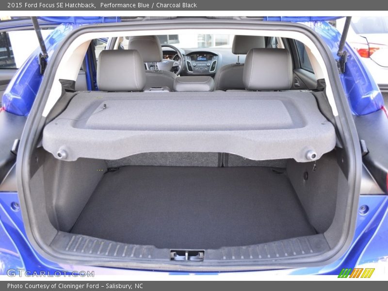 Performance Blue / Charcoal Black 2015 Ford Focus SE Hatchback
